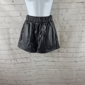 Steve Madden BB Dakota Black Faux Leather shorts, Women's size XS, NWT